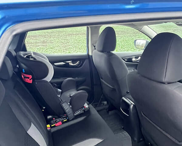 Синий Ниссан Кашкай, объемом двигателя 1.2 л и пробегом 153 тыс. км за 14000 $, фото 9 на Automoto.ua