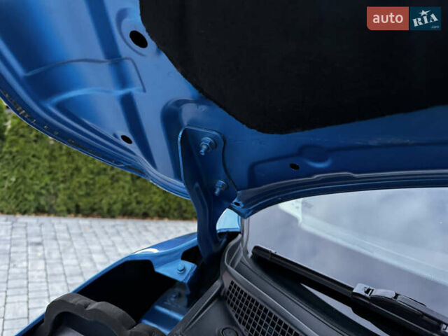 Синий Ниссан Кашкай, объемом двигателя 1.6 л и пробегом 107 тыс. км за 16350 $, фото 112 на Automoto.ua