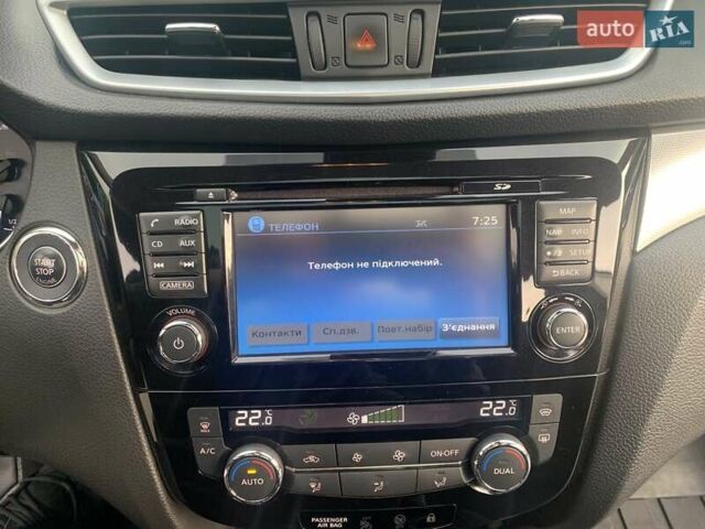 Синий Ниссан Кашкай, объемом двигателя 1.6 л и пробегом 87 тыс. км за 19990 $, фото 42 на Automoto.ua