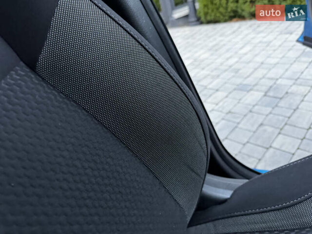 Синий Ниссан Кашкай, объемом двигателя 1.6 л и пробегом 107 тыс. км за 16350 $, фото 95 на Automoto.ua