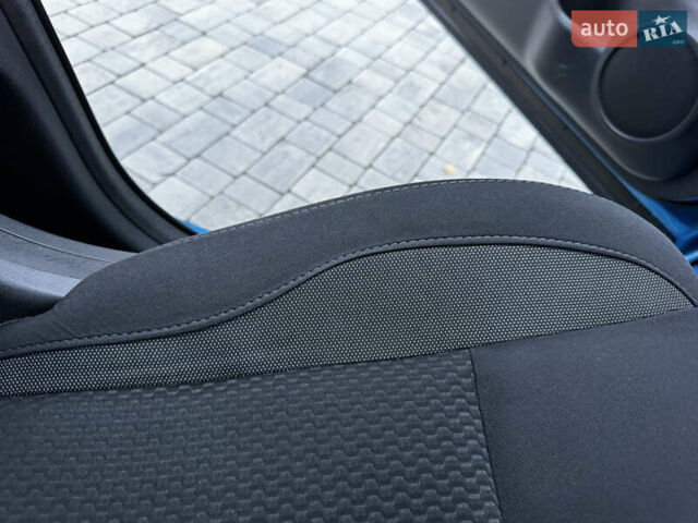 Синий Ниссан Кашкай, объемом двигателя 1.6 л и пробегом 107 тыс. км за 16350 $, фото 94 на Automoto.ua