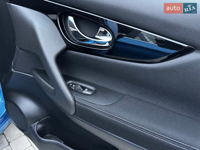 Синий Ниссан Кашкай, объемом двигателя 1.6 л и пробегом 107 тыс. км за 16350 $, фото 91 на Automoto.ua