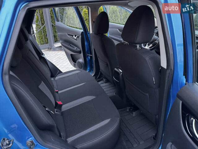 Синий Ниссан Кашкай, объемом двигателя 1.6 л и пробегом 107 тыс. км за 16350 $, фото 89 на Automoto.ua