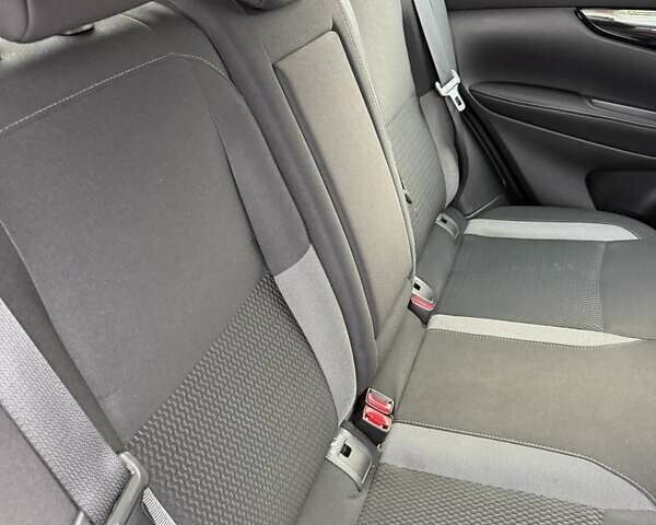 Синий Ниссан Кашкай, объемом двигателя 1.6 л и пробегом 101 тыс. км за 18000 $, фото 13 на Automoto.ua