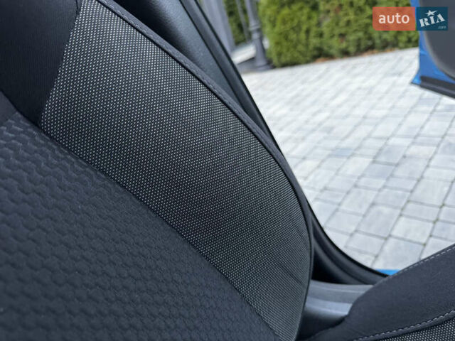 Синий Ниссан Кашкай, объемом двигателя 1.6 л и пробегом 107 тыс. км за 16350 $, фото 96 на Automoto.ua