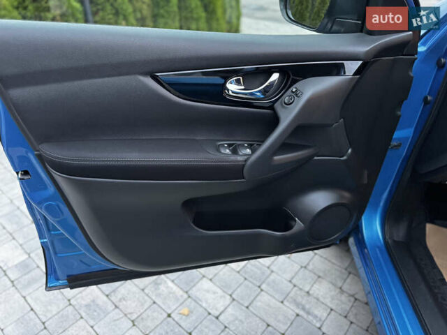 Синий Ниссан Кашкай, объемом двигателя 1.6 л и пробегом 107 тыс. км за 16350 $, фото 72 на Automoto.ua