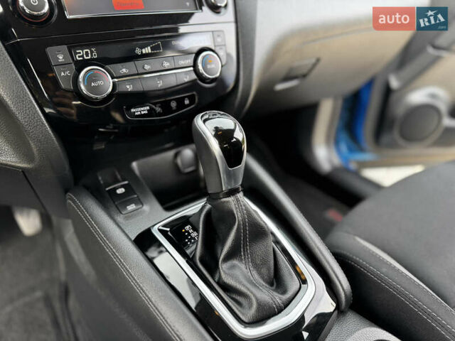 Синий Ниссан Кашкай, объемом двигателя 2 л и пробегом 60 тыс. км за 17900 $, фото 63 на Automoto.ua