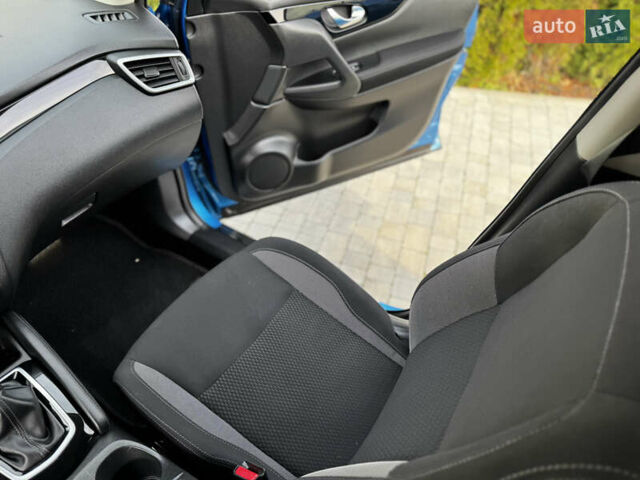 Синий Ниссан Кашкай, объемом двигателя 2 л и пробегом 60 тыс. км за 17900 $, фото 61 на Automoto.ua