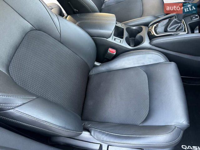 Синий Ниссан Кашкай, объемом двигателя 1.6 л и пробегом 101 тыс. км за 18999 $, фото 19 на Automoto.ua