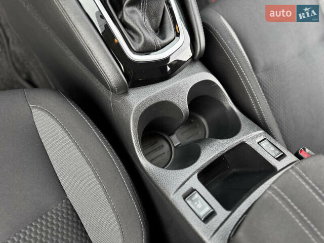 Синий Ниссан Кашкай, объемом двигателя 2 л и пробегом 60 тыс. км за 17900 $, фото 68 на Automoto.ua