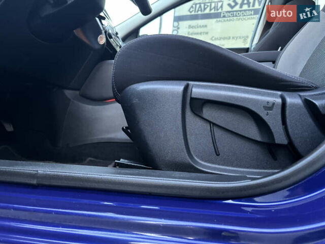 Синий Ниссан Кашкай, объемом двигателя 1.6 л и пробегом 186 тыс. км за 18790 $, фото 52 на Automoto.ua
