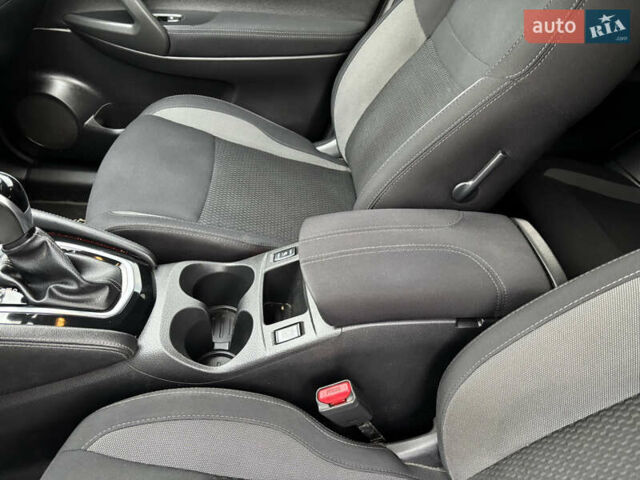 Синий Ниссан Кашкай, объемом двигателя 1.6 л и пробегом 186 тыс. км за 18890 $, фото 62 на Automoto.ua