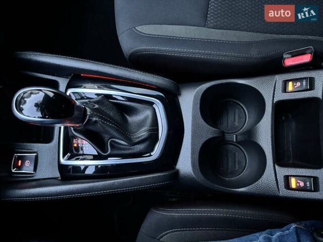 Синий Ниссан Кашкай, объемом двигателя 1.6 л и пробегом 186 тыс. км за 18790 $, фото 84 на Automoto.ua