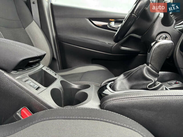 Синий Ниссан Кашкай, объемом двигателя 1.6 л и пробегом 186 тыс. км за 18890 $, фото 77 на Automoto.ua