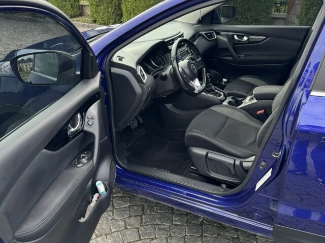 Синий Ниссан Кашкай, объемом двигателя 1.6 л и пробегом 185 тыс. км за 19300 $, фото 7 на Automoto.ua