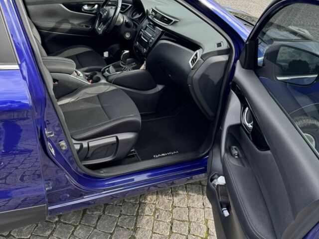 Синий Ниссан Кашкай, объемом двигателя 1.6 л и пробегом 185 тыс. км за 19300 $, фото 4 на Automoto.ua