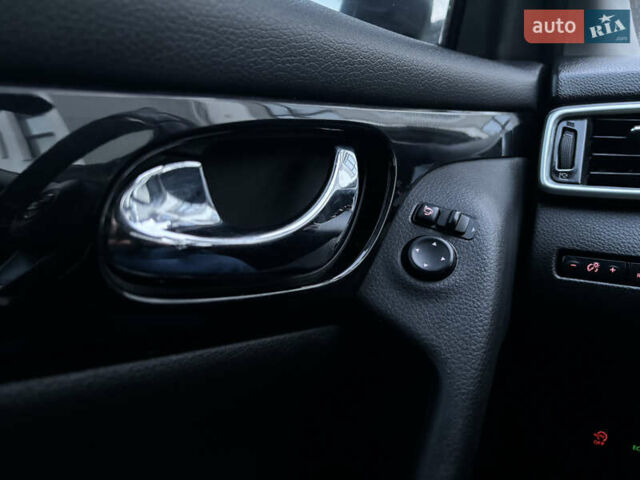 Синий Ниссан Кашкай, объемом двигателя 1.6 л и пробегом 186 тыс. км за 18790 $, фото 87 на Automoto.ua