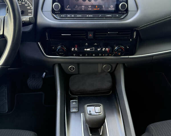 Синий Ниссан Кашкай, объемом двигателя 1.33 л и пробегом 35 тыс. км за 24500 $, фото 12 на Automoto.ua