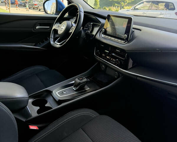 Синий Ниссан Кашкай, объемом двигателя 1.33 л и пробегом 35 тыс. км за 24500 $, фото 6 на Automoto.ua