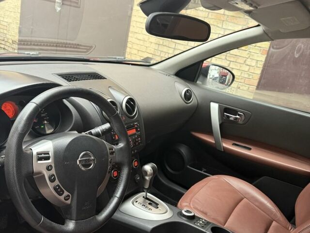 Оранжевый Ниссан Кашкай, объемом двигателя 2 л и пробегом 214 тыс. км за 7500 $, фото 3 на Automoto.ua