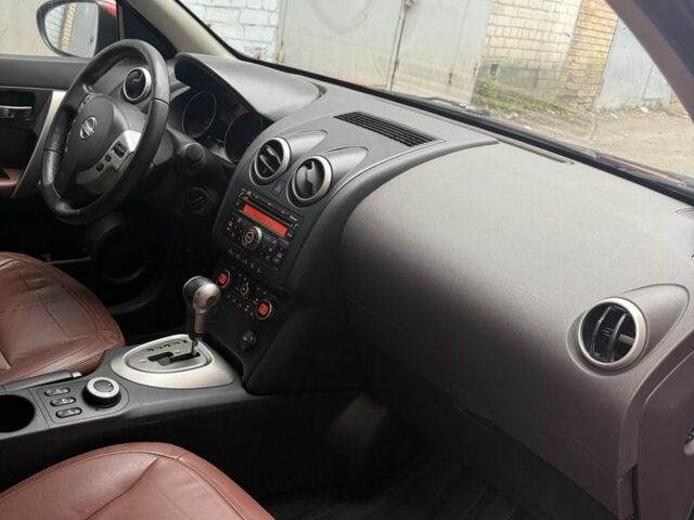 Оранжевый Ниссан Кашкай, объемом двигателя 2 л и пробегом 214 тыс. км за 7500 $, фото 4 на Automoto.ua