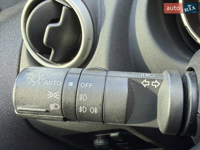 Помаранчевий Ніссан Кашкай, об'ємом двигуна 2 л та пробігом 308 тис. км за 8300 $, фото 57 на Automoto.ua