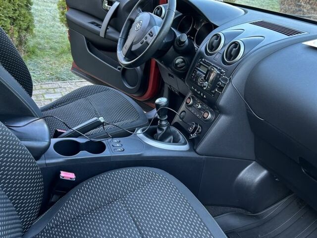 Оранжевый Ниссан Кашкай, объемом двигателя 1.5 л и пробегом 212 тыс. км за 7950 $, фото 5 на Automoto.ua