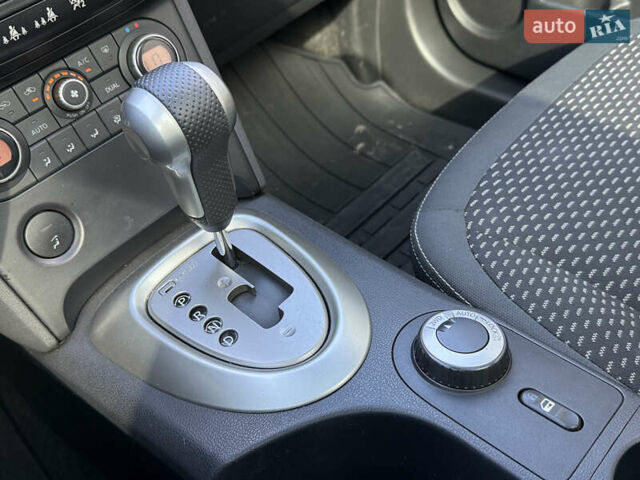 Помаранчевий Ніссан Кашкай, об'ємом двигуна 2 л та пробігом 308 тис. км за 8300 $, фото 60 на Automoto.ua