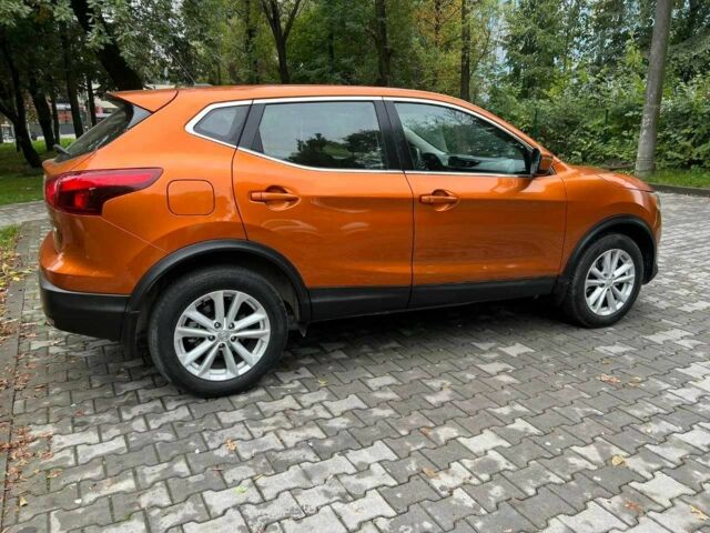 Оранжевый Ниссан Кашкай, объемом двигателя 2 л и пробегом 96 тыс. км за 14300 $, фото 2 на Automoto.ua