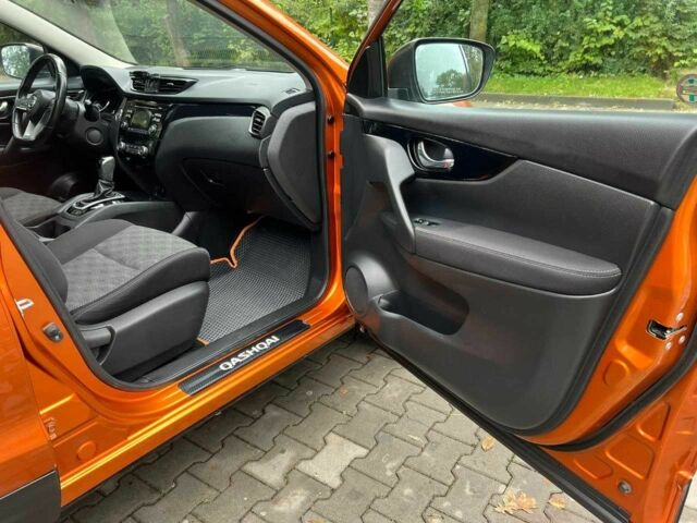 Оранжевый Ниссан Кашкай, объемом двигателя 2 л и пробегом 96 тыс. км за 14300 $, фото 15 на Automoto.ua