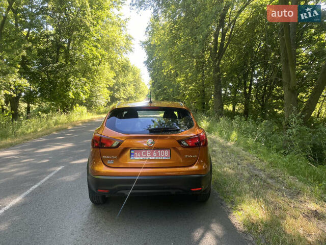 Оранжевый Ниссан Кашкай, объемом двигателя 2 л и пробегом 50 тыс. км за 16500 $, фото 6 на Automoto.ua