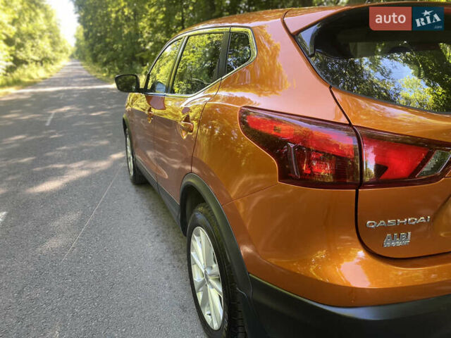 Оранжевый Ниссан Кашкай, объемом двигателя 2 л и пробегом 50 тыс. км за 16500 $, фото 24 на Automoto.ua