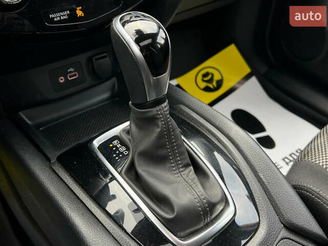 Оранжевый Ниссан Кашкай, объемом двигателя 2 л и пробегом 67 тыс. км за 17700 $, фото 15 на Automoto.ua