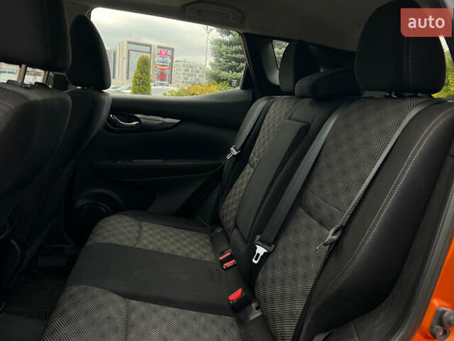 Оранжевый Ниссан Кашкай, объемом двигателя 2 л и пробегом 67 тыс. км за 17700 $, фото 18 на Automoto.ua