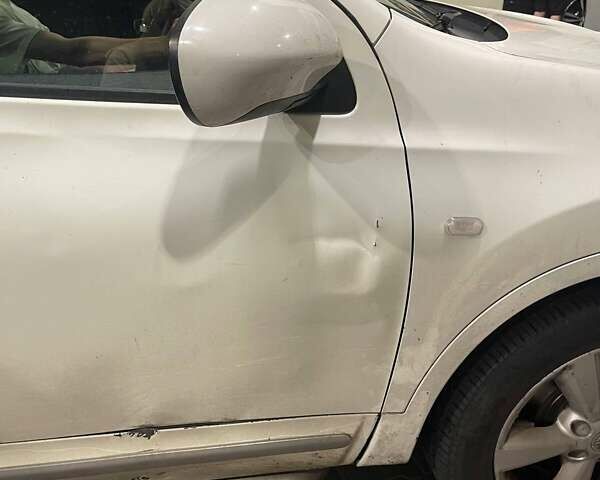 Білий Ніссан Кашкай 2, об'ємом двигуна 2 л та пробігом 274 тис. км за 7500 $, фото 12 на Automoto.ua