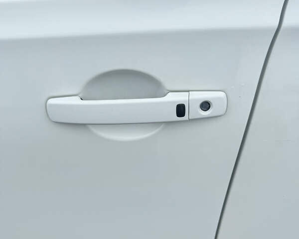 Белый Ниссан Кашкай 2, объемом двигателя 1.5 л и пробегом 181 тыс. км за 9100 $, фото 12 на Automoto.ua