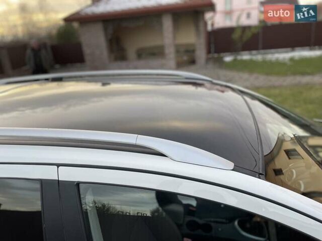 Белый Ниссан Кашкай 2, объемом двигателя 2 л и пробегом 252 тыс. км за 8950 $, фото 18 на Automoto.ua