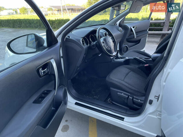 Ниссан Кашкай 2 2009 в Косове на Automoto.ua Белый Ниссан Кашкай 2, объемом двигателя 1.5 л и пробегом 236 тыс. км за 9300 $, фото 9 на Automoto.ua