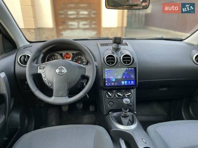 Белый Ниссан Кашкай 2, объемом двигателя 2 л и пробегом 252 тыс. км за 8950 $, фото 48 на Automoto.ua