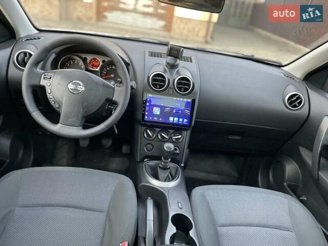 Белый Ниссан Кашкай 2, объемом двигателя 2 л и пробегом 252 тыс. км за 8950 $, фото 43 на Automoto.ua