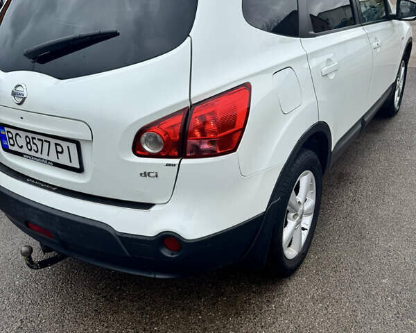 Белый Ниссан Кашкай 2, объемом двигателя 1.5 л и пробегом 181 тыс. км за 9100 $, фото 8 на Automoto.ua