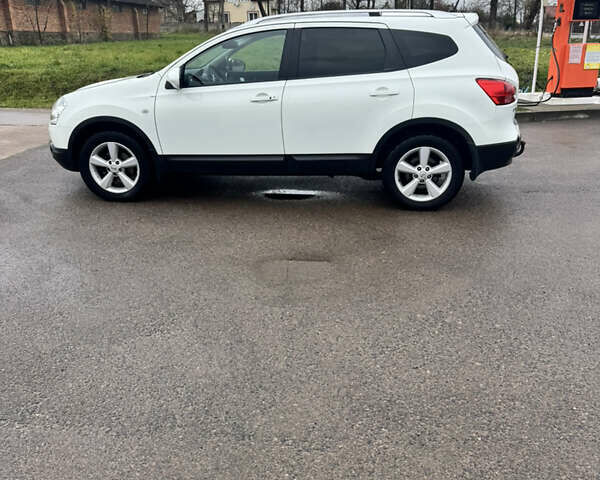 Белый Ниссан Кашкай 2, объемом двигателя 1.5 л и пробегом 181 тыс. км за 9100 $, фото 5 на Automoto.ua