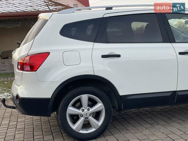 Белый Ниссан Кашкай 2, объемом двигателя 2 л и пробегом 252 тыс. км за 8950 $, фото 7 на Automoto.ua
