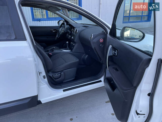 Белый Ниссан Кашкай 2, объемом двигателя 1.5 л и пробегом 237 тыс. км за 8999 $, фото 15 на Automoto.ua