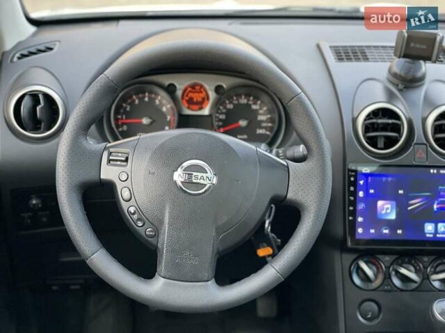 Белый Ниссан Кашкай 2, объемом двигателя 2 л и пробегом 252 тыс. км за 8950 $, фото 25 на Automoto.ua