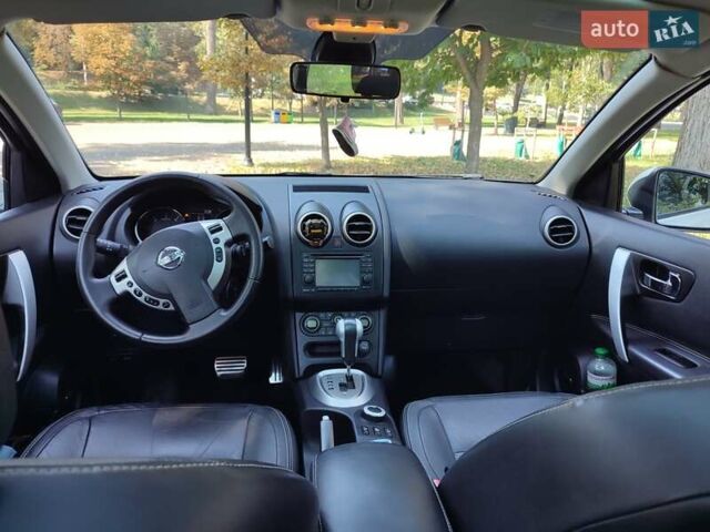 Белый Ниссан Кашкай 2, объемом двигателя 2 л и пробегом 240 тыс. км за 12750 $, фото 67 на Automoto.ua