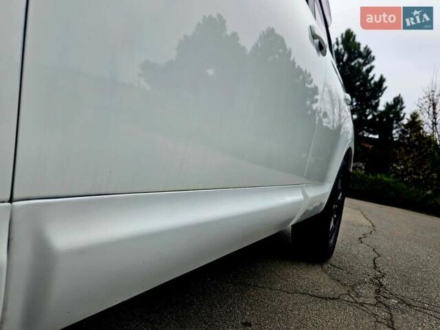 Білий Ніссан Кашкай 2, об'ємом двигуна 2 л та пробігом 187 тис. км за 10900 $, фото 29 на Automoto.ua