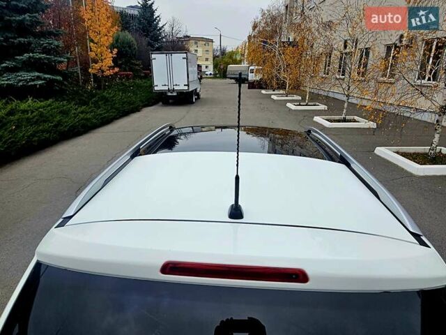 Білий Ніссан Кашкай 2, об'ємом двигуна 2 л та пробігом 187 тис. км за 10900 $, фото 16 на Automoto.ua