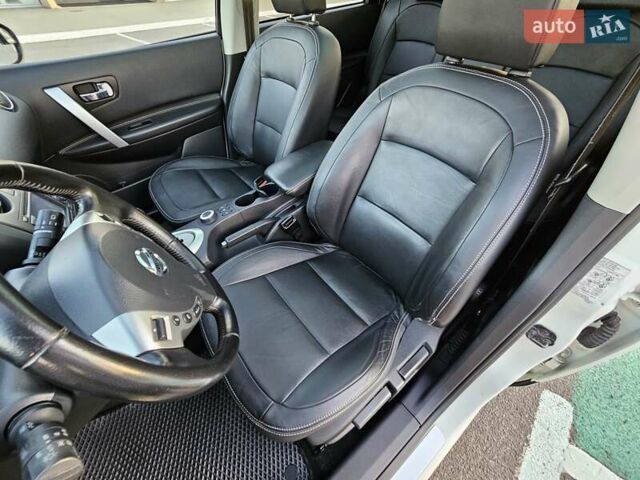 Белый Ниссан Кашкай 2, объемом двигателя 2 л и пробегом 187 тыс. км за 11350 $, фото 25 на Automoto.ua