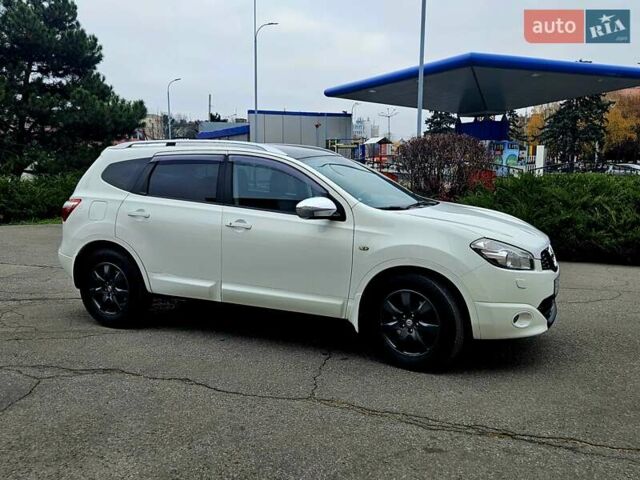 Білий Ніссан Кашкай 2, об'ємом двигуна 2 л та пробігом 187 тис. км за 10900 $, фото 8 на Automoto.ua